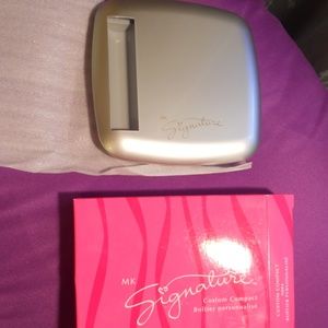 Mary Kay Custom Compact (NEW)
